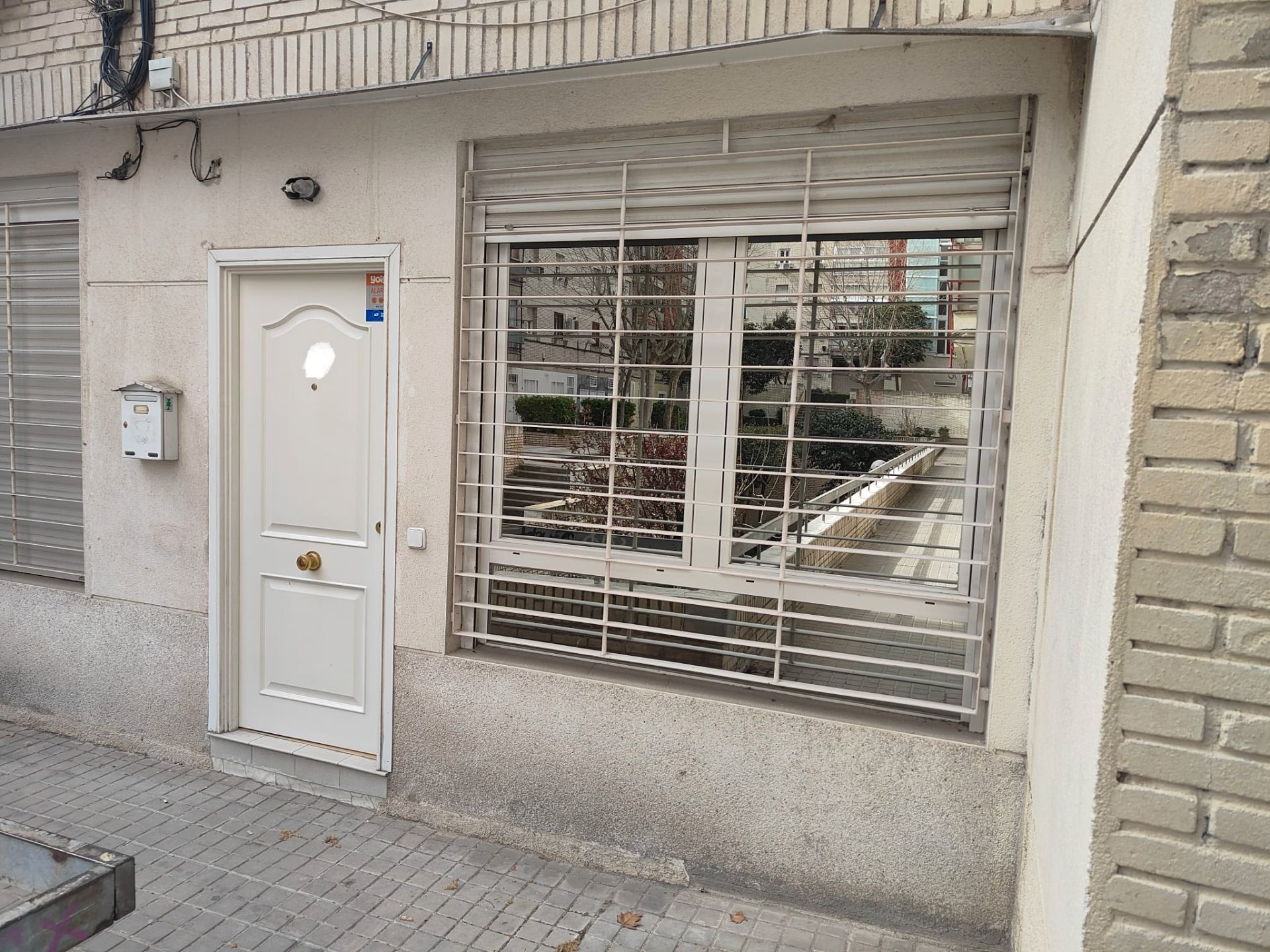Exterior view of Apartment for sale in  Madrid Capital  with Oven, Washing machine and Alarm