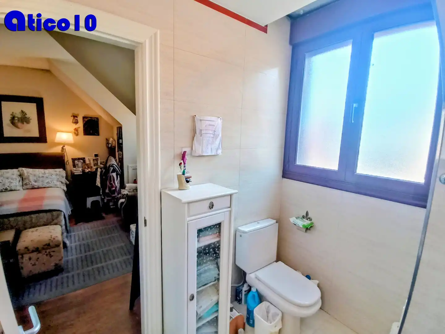 Bathroom of Attic for sale in Oviedo   with Heating, Parquet flooring and Terrace