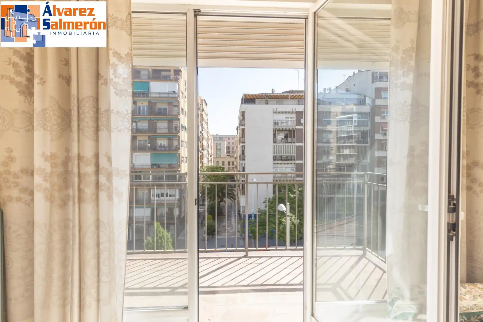 Terrasse von Wohnung zum Verkauf in Granada mit Terrasse