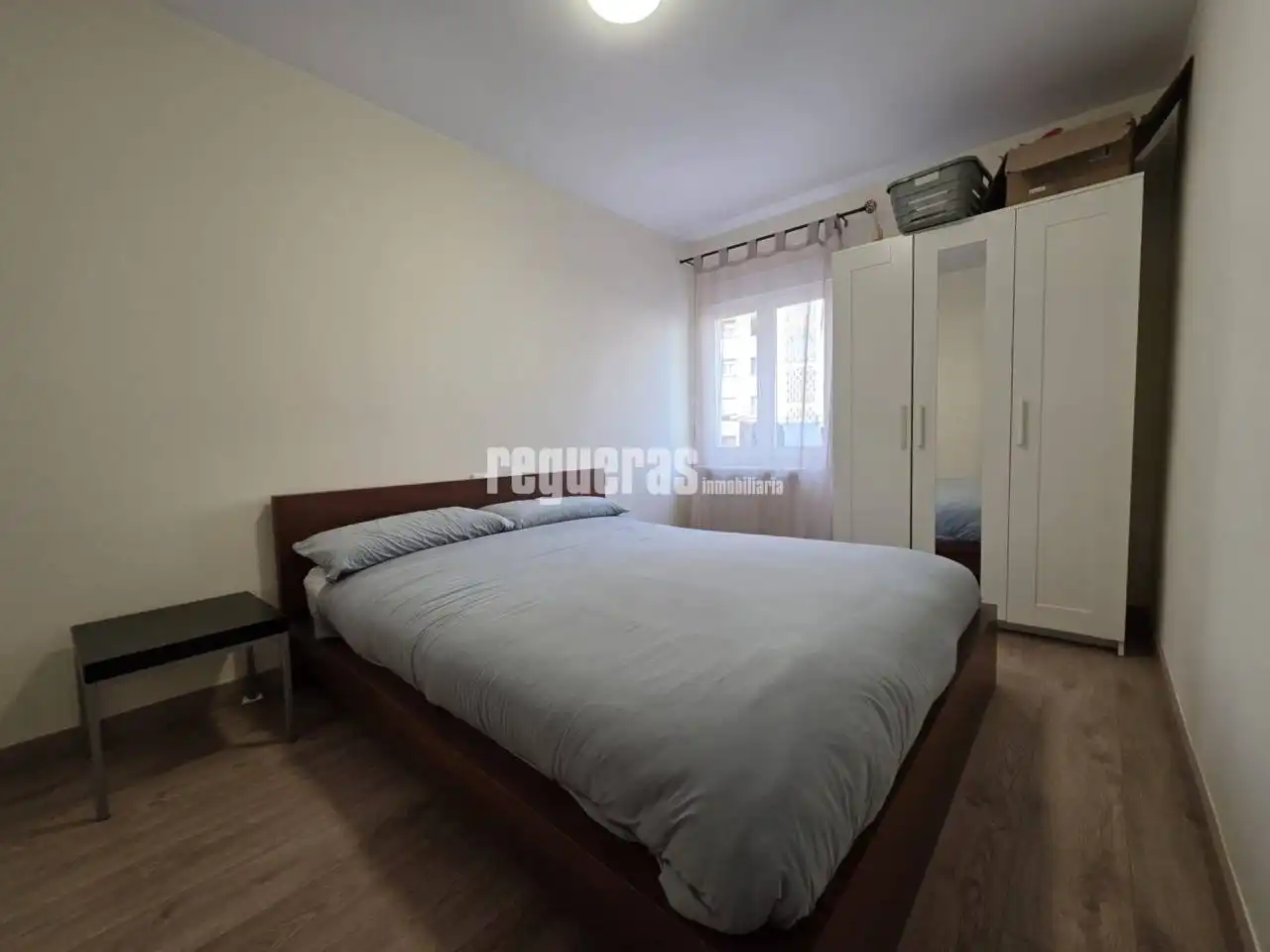 Schlafzimmer von Wohnung zur Miete in Avilés mit Heizung und Möbliert