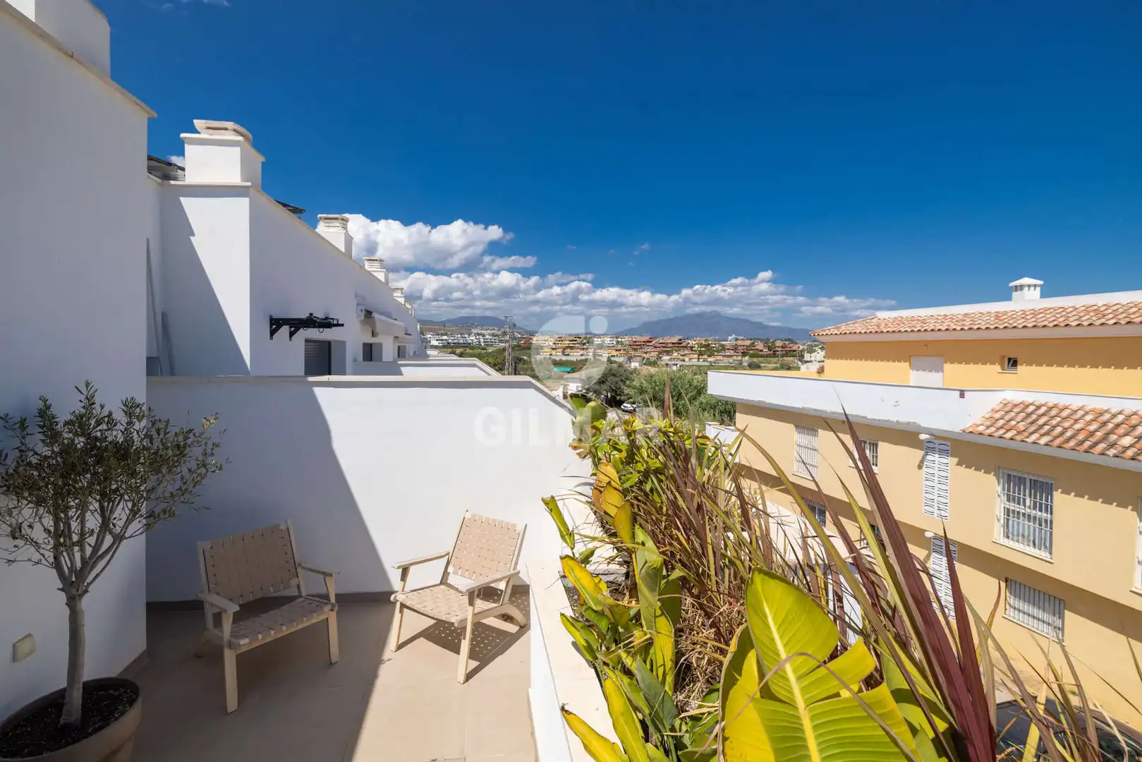 Terrassa de Casa adosada en venda en Estepona amb Calefacció