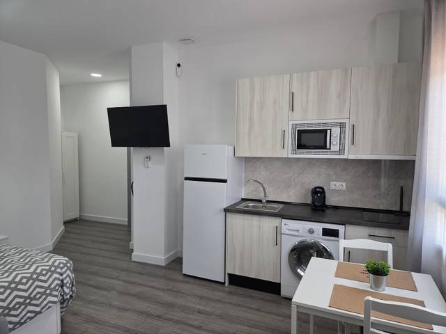 Apartamento en Alquiler en Calle Lope de Rueda en Fuente Alegre - El Chaparral - Los Morales