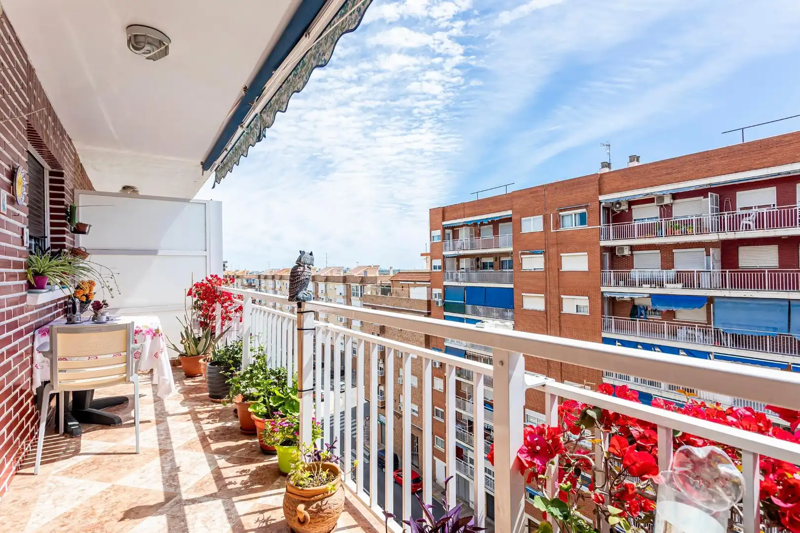 Balcony of Flat for sale in Silla  with Air Conditioner, Terrace and Balcony