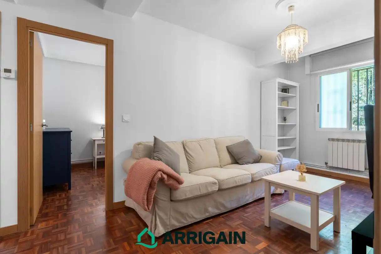 Wohnzimmer von Wohnung zum Verkauf in Donostia - San Sebastián  mit Heizung, Privatgarten und Balkon