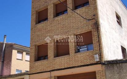 Vista exterior de Casa o xalet en venda en Tardienta amb Calefacció i Terrassa