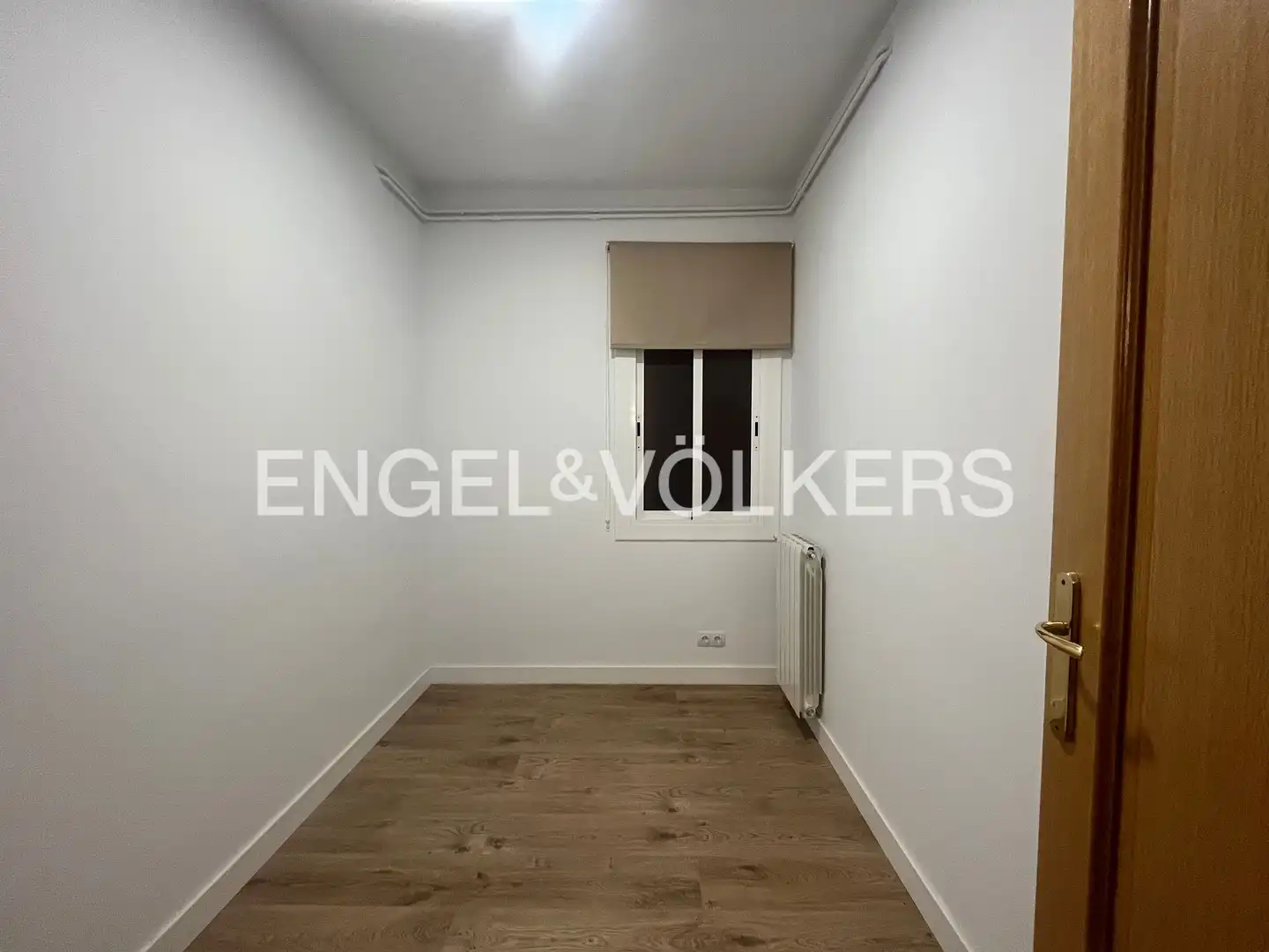 Flat for sale in Barcelona  with Air Conditioner, Heating and Parquet flooring