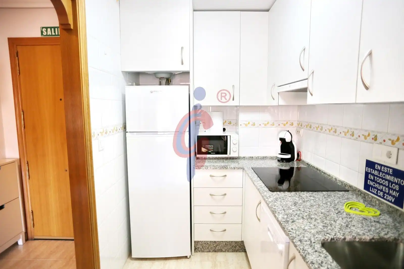Piso con ascensor en venta en Calle Calle Pintor Antonio López 7, imagen 12