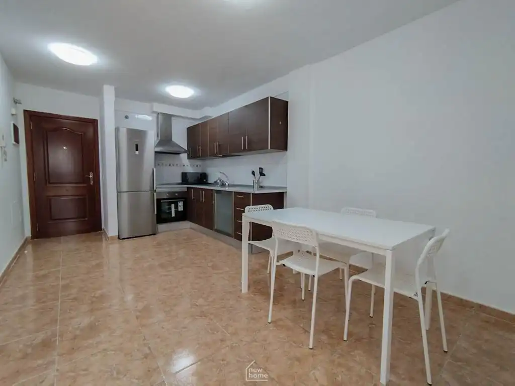 Cocina de Piso para compartir en San Cristóbal de la Laguna con Parquet, Amueblado y Horno
