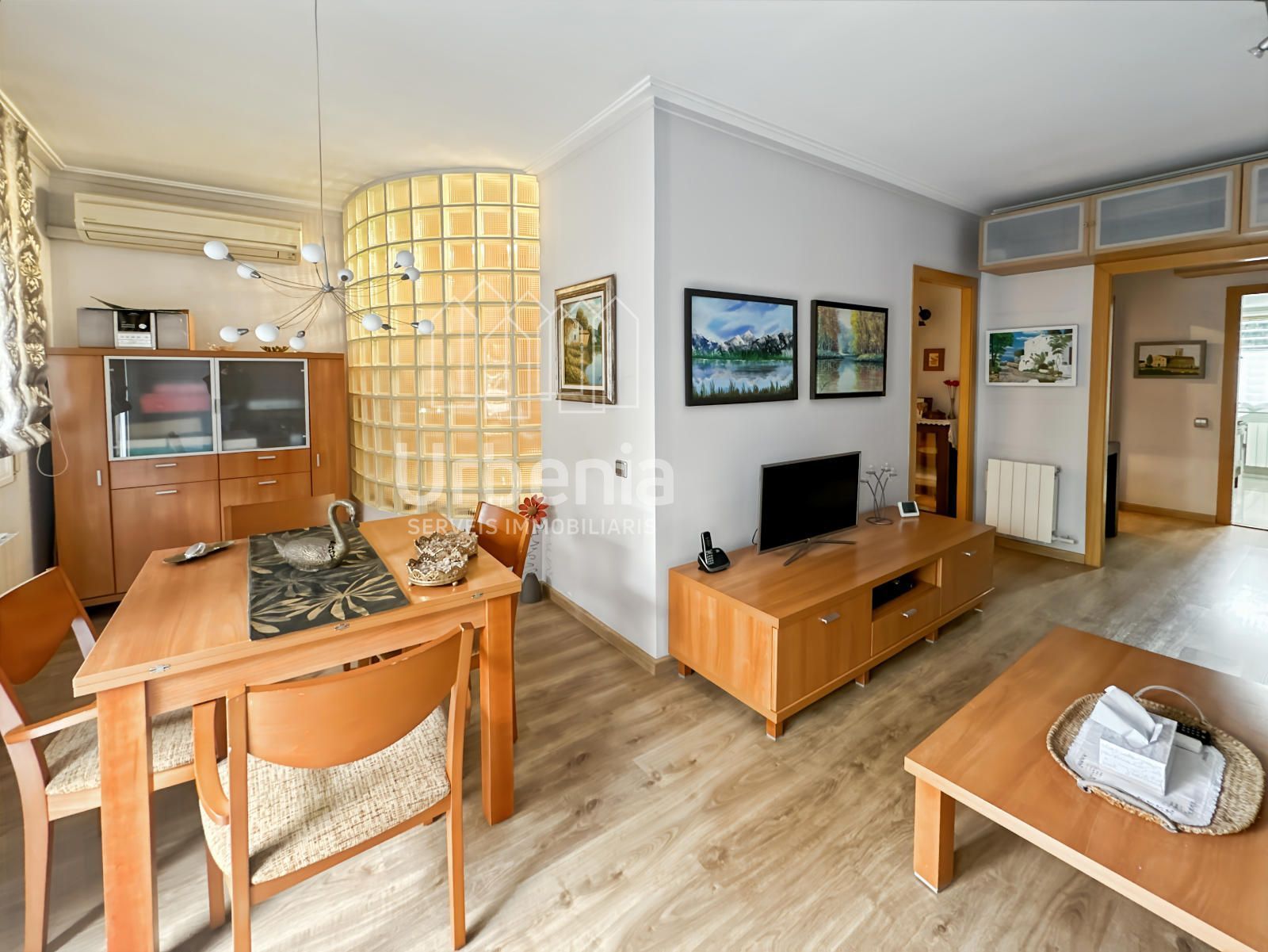 Sala d'estar de Pis en venda en Vilassar de Mar amb Calefacció, Terrassa i Piscina