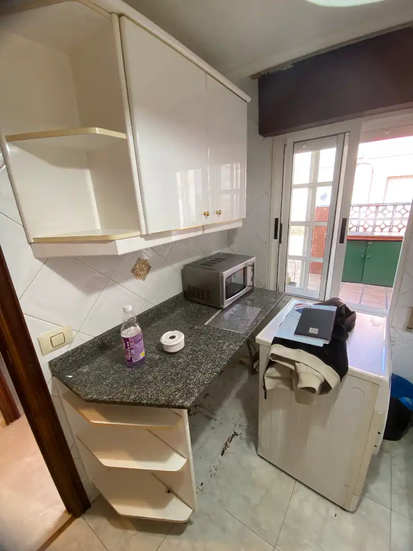 Cuina de Casa adosada en venda en Vigo  amb Calefacció i Parquet