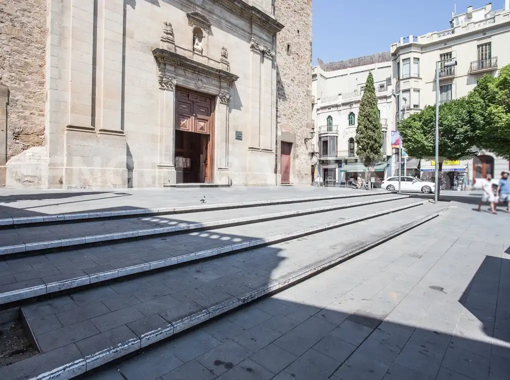 Exterior view of Attic for rent in Barcelona  with Air Conditioner, Heating and Parquet flooring