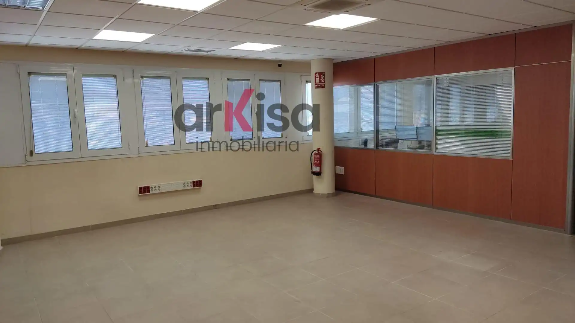 Büro zum Verkauf in El Ejido mit Klimaanlage und Heizung