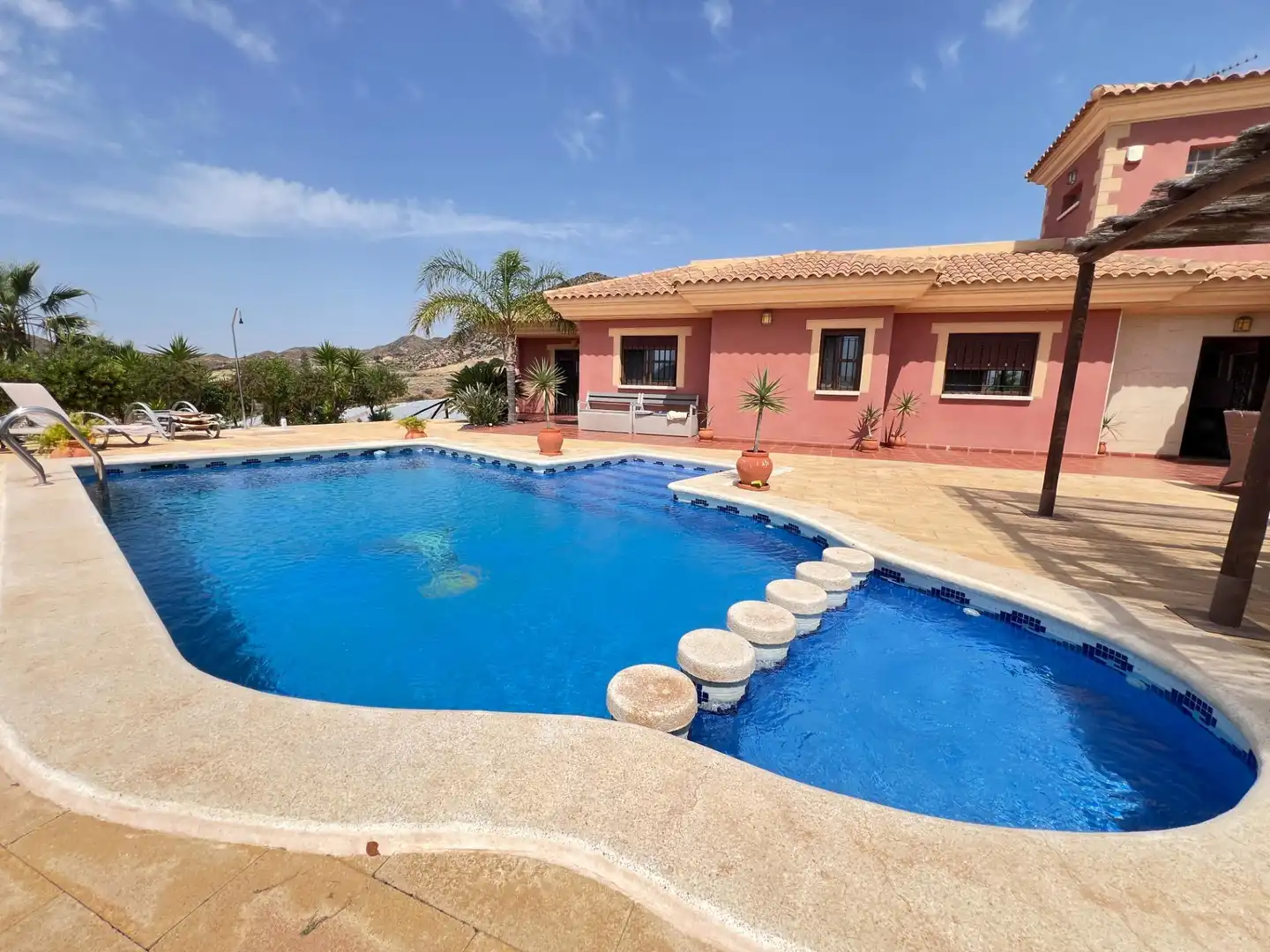 Casa amb piscina en venda a Casco Antiguo, imagen 18