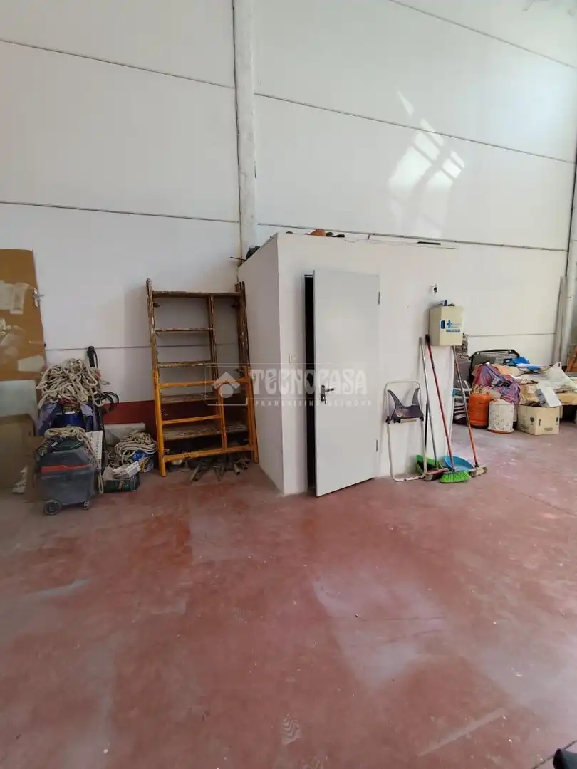 Local comercial en venta en Periurbano Este - Campiña, imagen 4