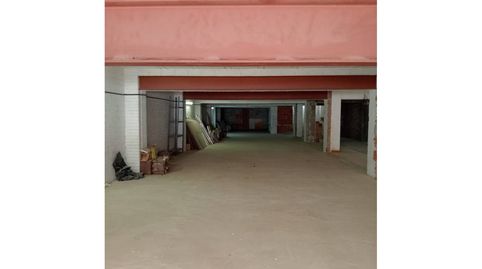 LOCAL EN VENTA EN EL PASEO DE LA INDUSTRIA BERGA, imagen 2