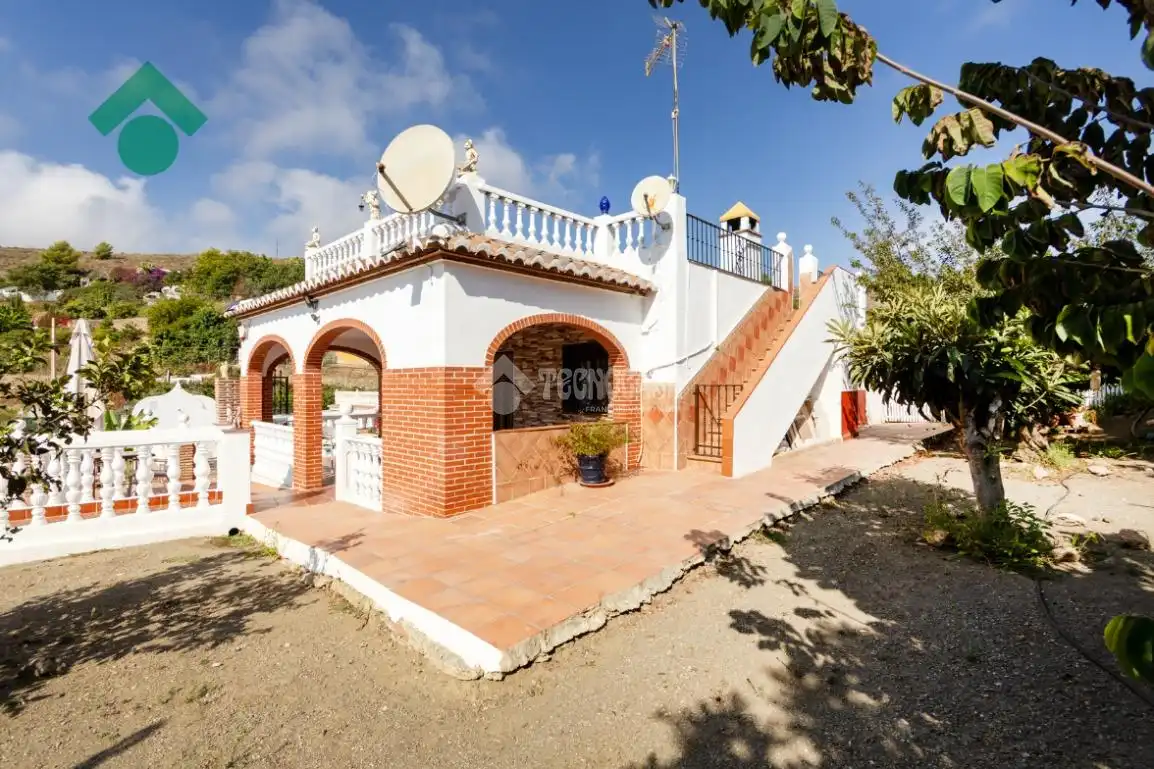 Casa rústica con piscina en venta en Avda Pescia - Ctra de Frigiliana, imagen 10