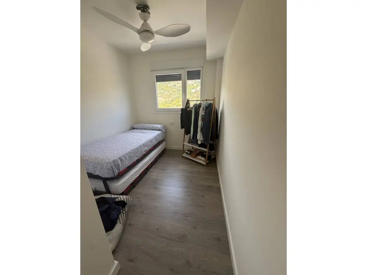 Schlafzimmer von Dachboden zur Miete in Almuñécar mit Klimaanlage, Terrasse und Möbliert