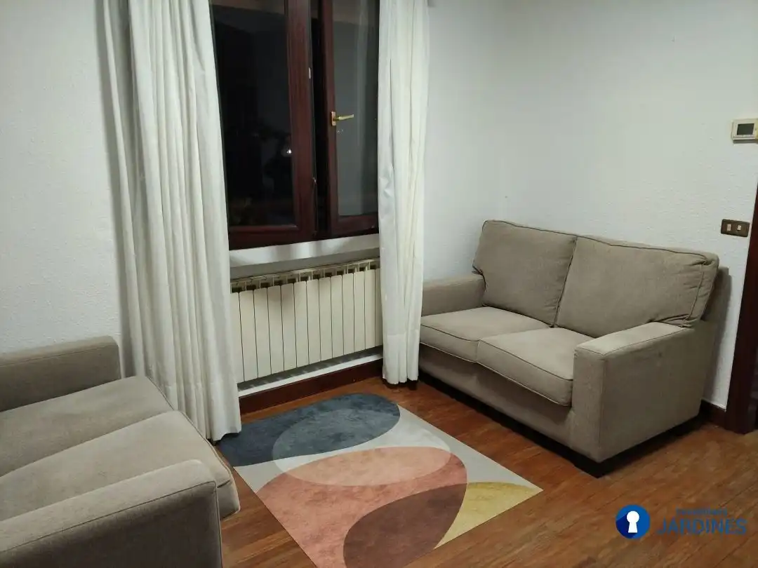 Living room of Flat for rent in Bilbao   with Heating