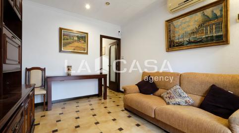 Foto 4 de Pis en venda a Carrer de la Maladeta, Porta,  Barcelona Capital