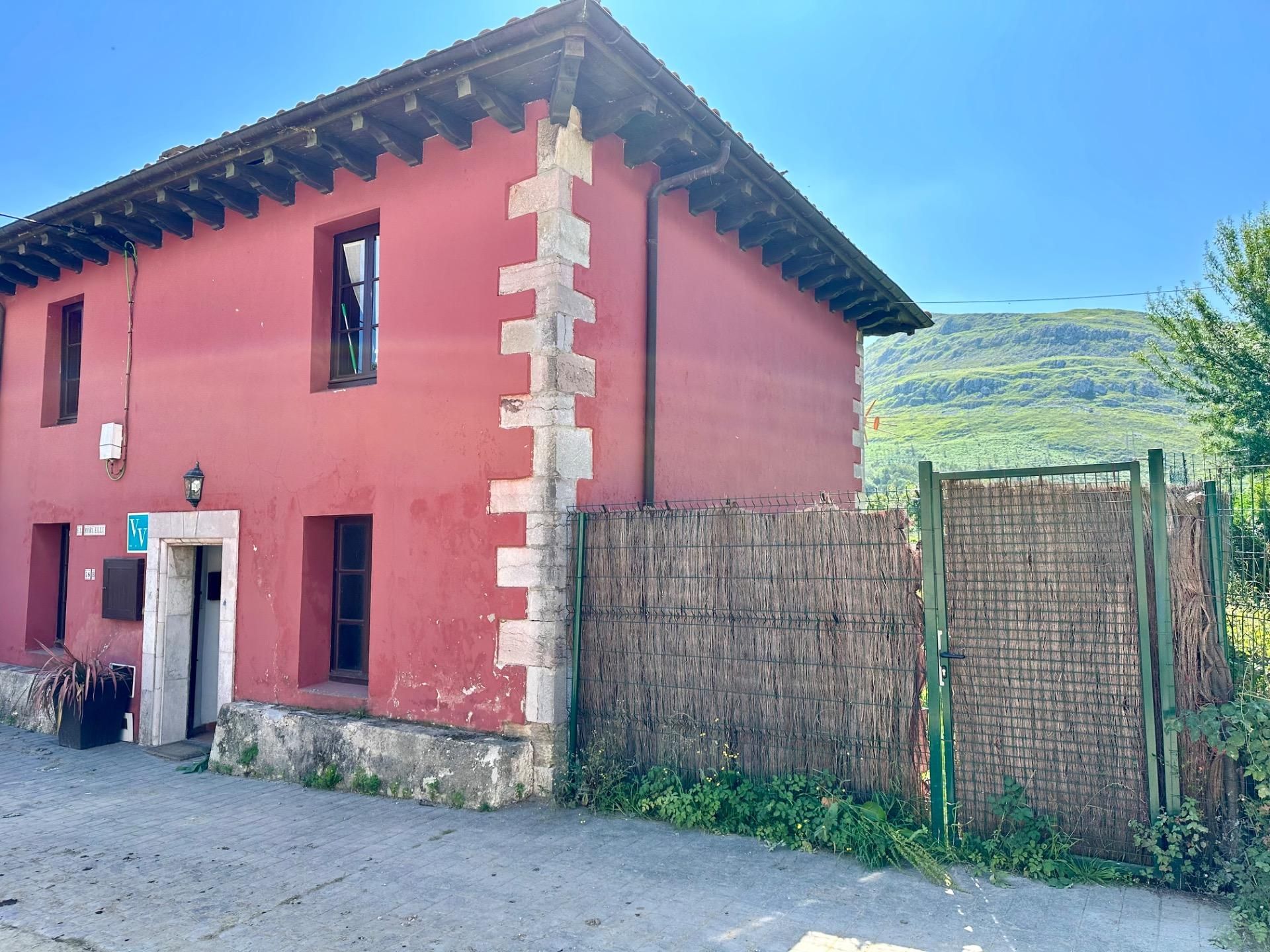 Einfamilien-Reihenhaus zum verkauf in Lugar LINARES, Ribadesella