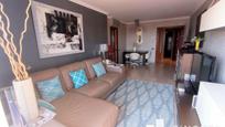 Living room of Flat for sale in Sabadell  with Air Conditioner, Heating and Parquet flooring