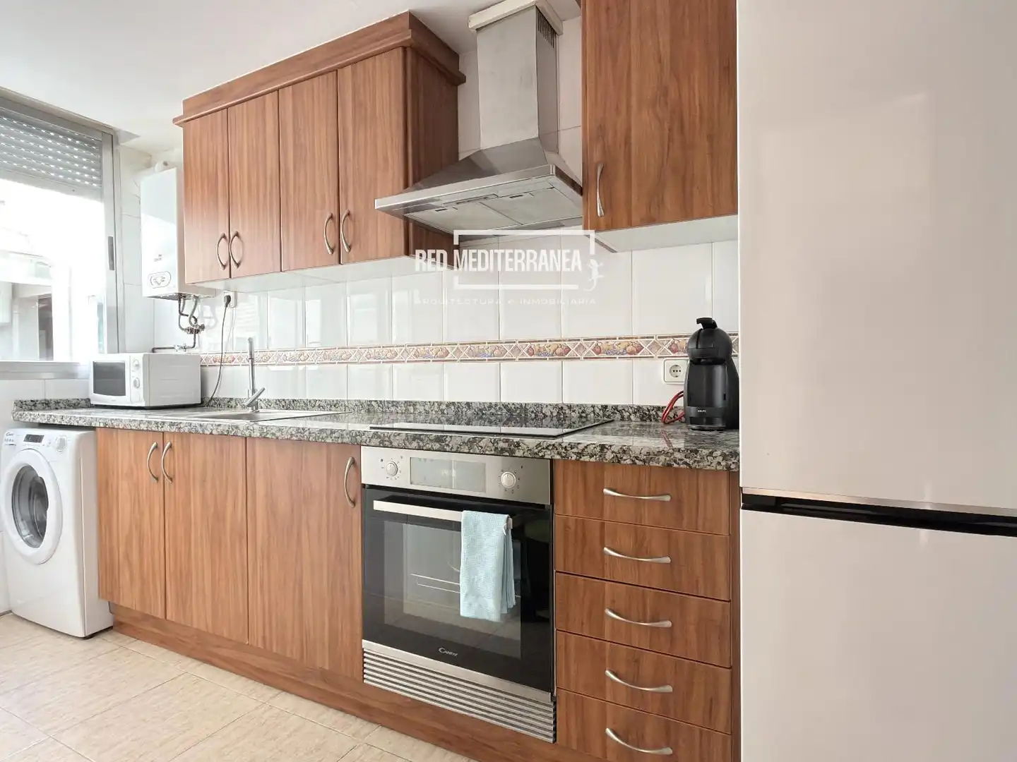 Küche von Wohnung zum Verkauf in Gandia mit Klimaanlage, Heizung und Terrasse