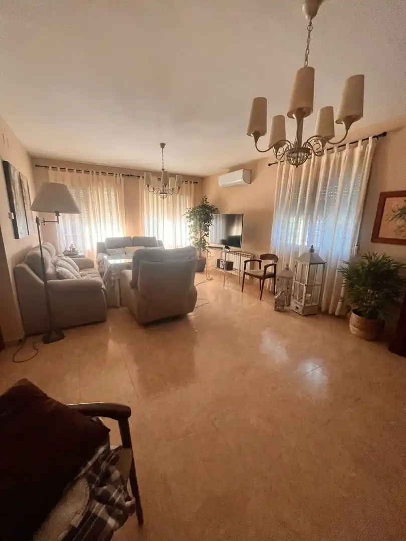 Sala de estar de Finca rústica en venta en Córdoba con Aire acondicionado, Jardín privado y Terraza