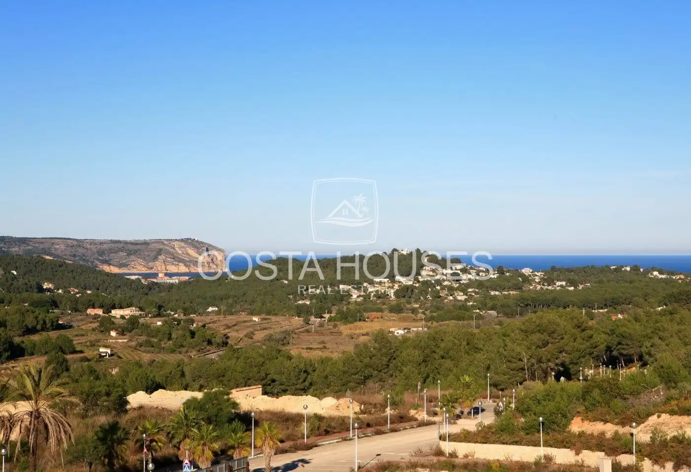 Houses for sale in Jávea / Xàbia  with Air Conditioner, Private garden and Terrace