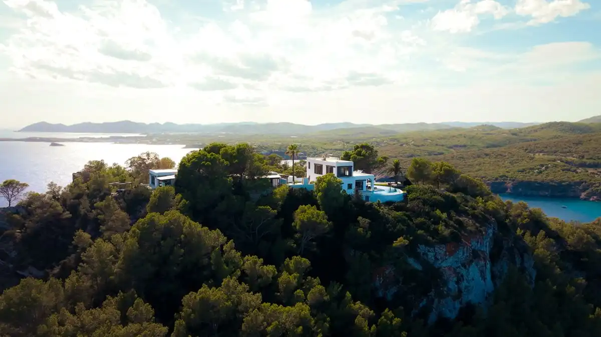 Vista exterior de Casa o xalet en venda en Santa Eulària des Riu amb Aire condicionat, Calefacció i Jardí privat