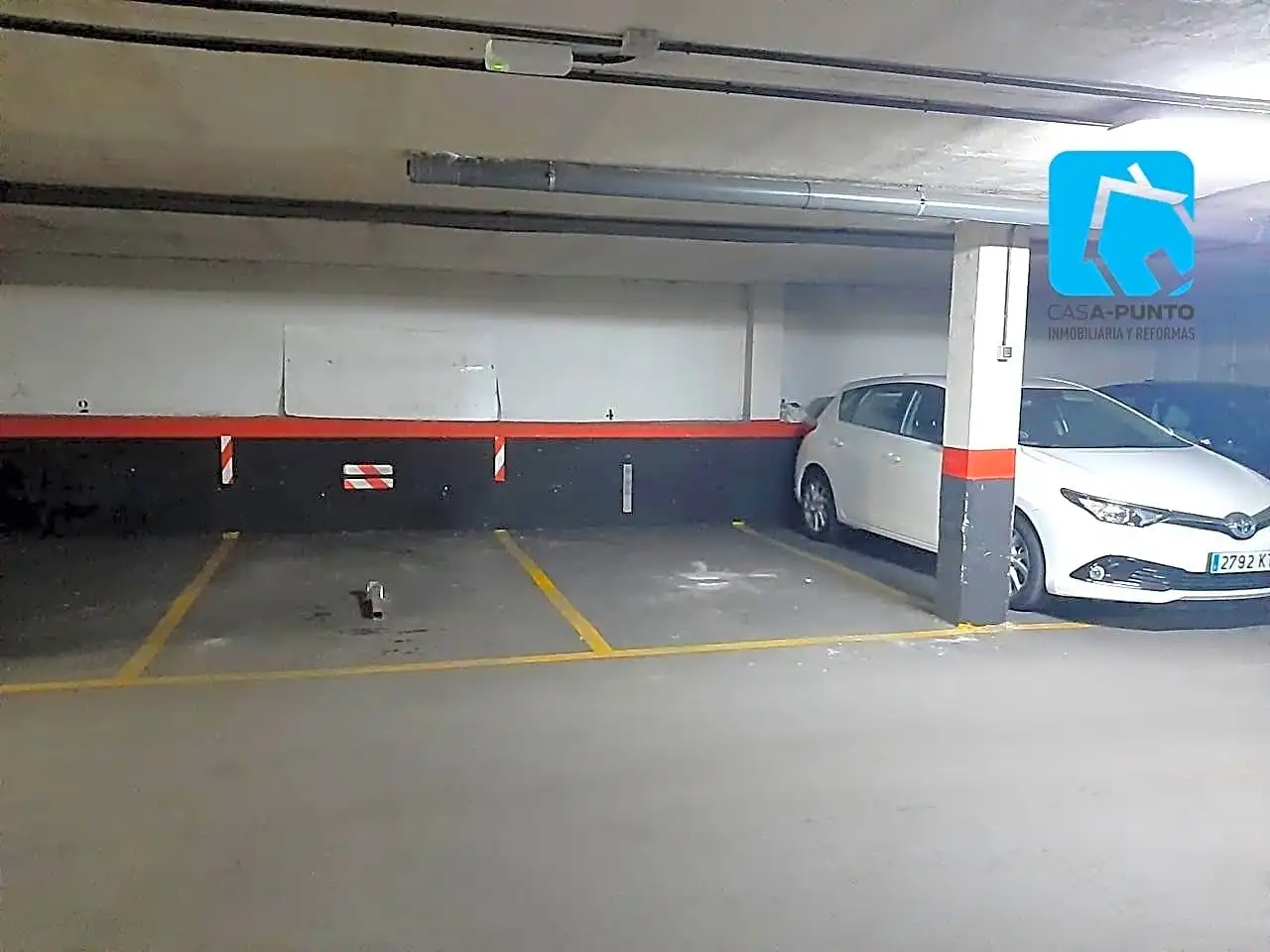 Aparcamiento en venta en De Saturnino Calleja 3, imagen 6