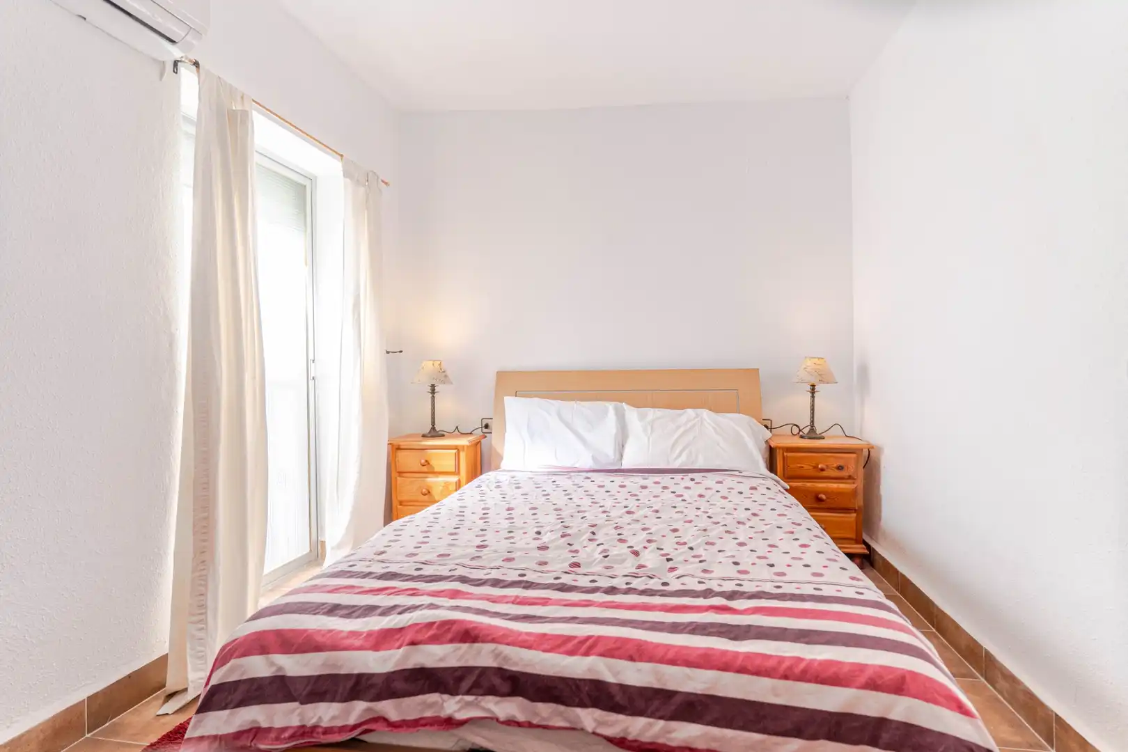 Habitación de Casa o chalet en venta en Salobreña con Aire acondicionado, Calefacción y Terraza