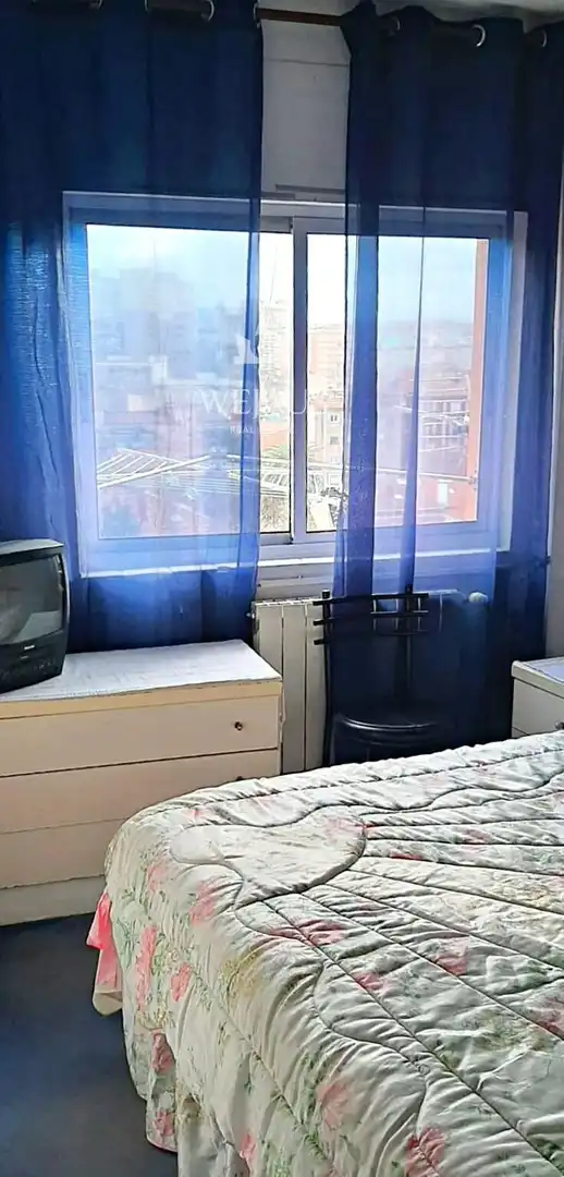 Flat for sale in Calle de la Amistad 18, imagen 3