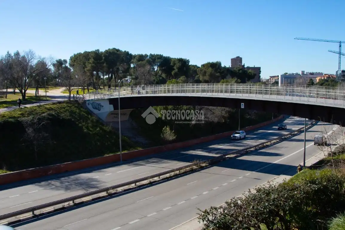 Außenansicht von Wohnung zum Verkauf in Madrid mit Klimaanlage und Heizung