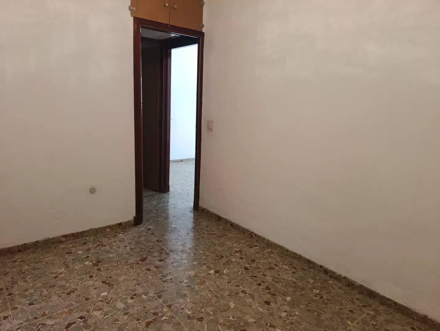 Flat for sale in Dos Hermanas  with Air Conditioner