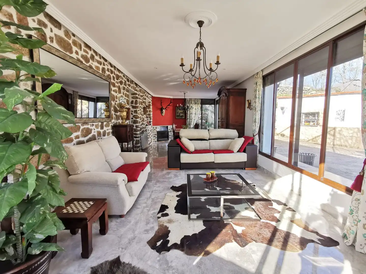Sala de estar de Casa o chalet en venta en Acebo con Aire acondicionado, Calefacción y Jardín privado