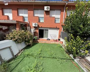 Jardí de Casa o xalet en venda en Terrassa amb Aire condicionat i Terrassa