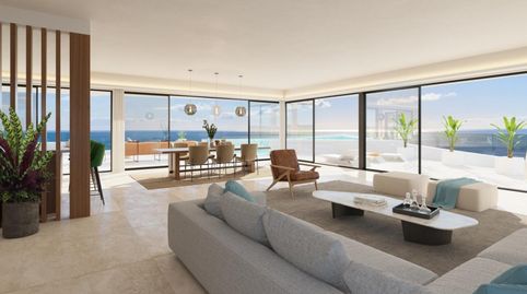 MAJESTUOSA PLANTA BAJA ELEVADA Y EN ESQUINA, CON 230M2 ENTRE TERRAZAS Y JARDIN.
