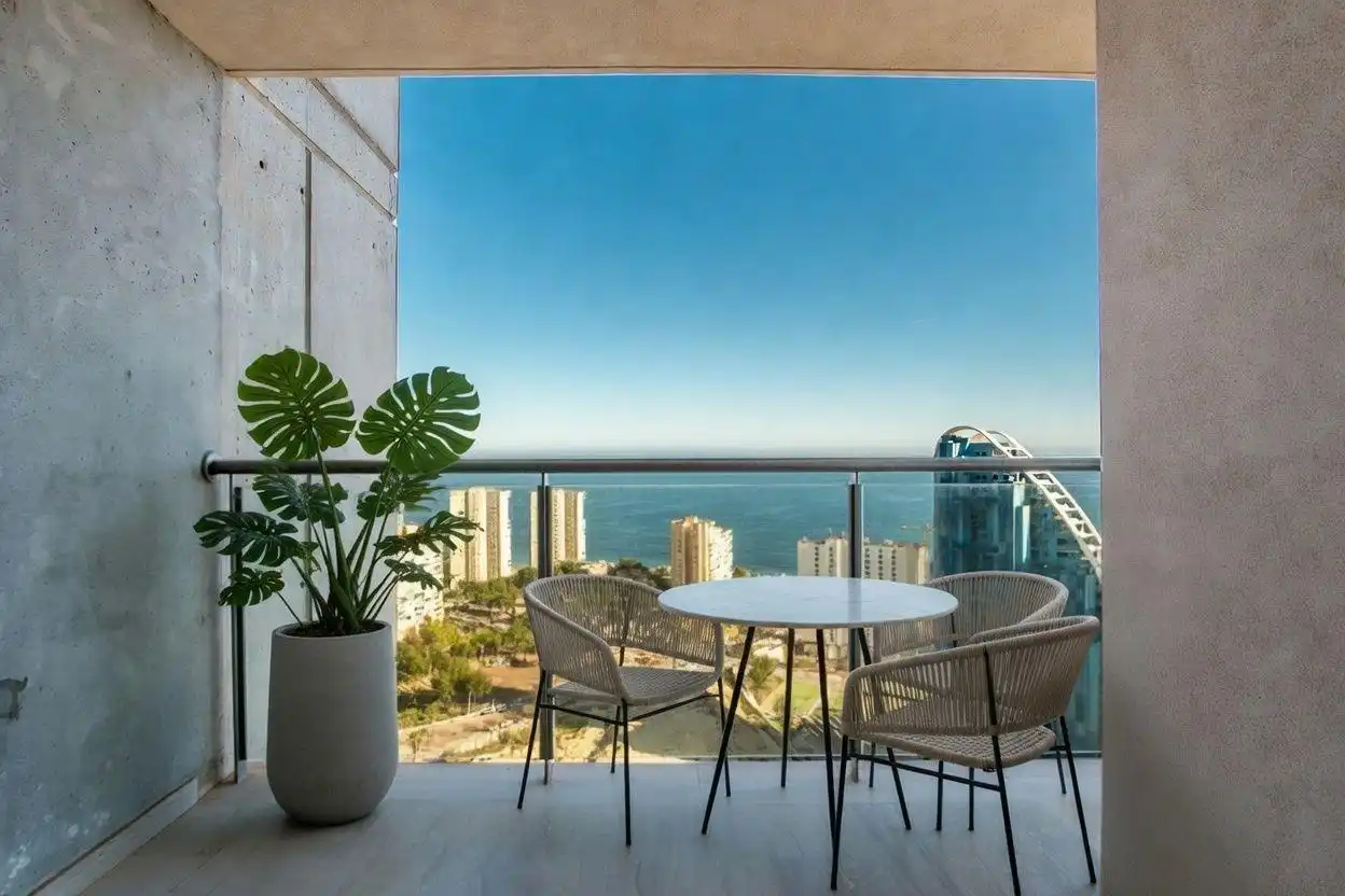 Piso con terraza en venta en Via Parque, imagen 2