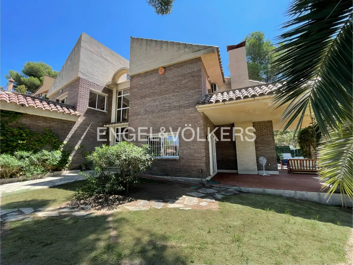 Vista exterior de Casa o xalet en venda en Salou amb Aire condicionat, Calefacció i Jardí privat