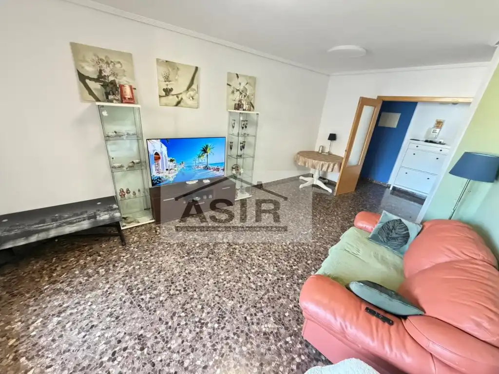 Sala d'estar de Pis en venda en Alzira amb Aire condicionat i Terrassa