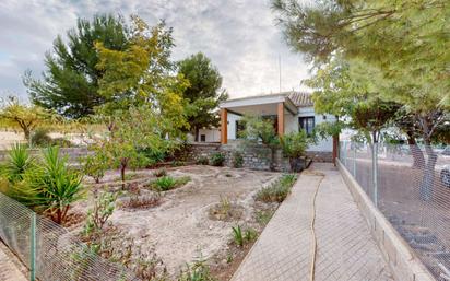 Jardí de Casa o xalet en venda en Moratalla amb Jardí privat, Terrassa i Piscina