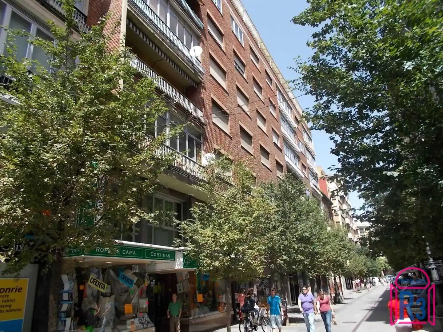 Appartement avec ascenseur à louer à Juan Lorenzo Segura