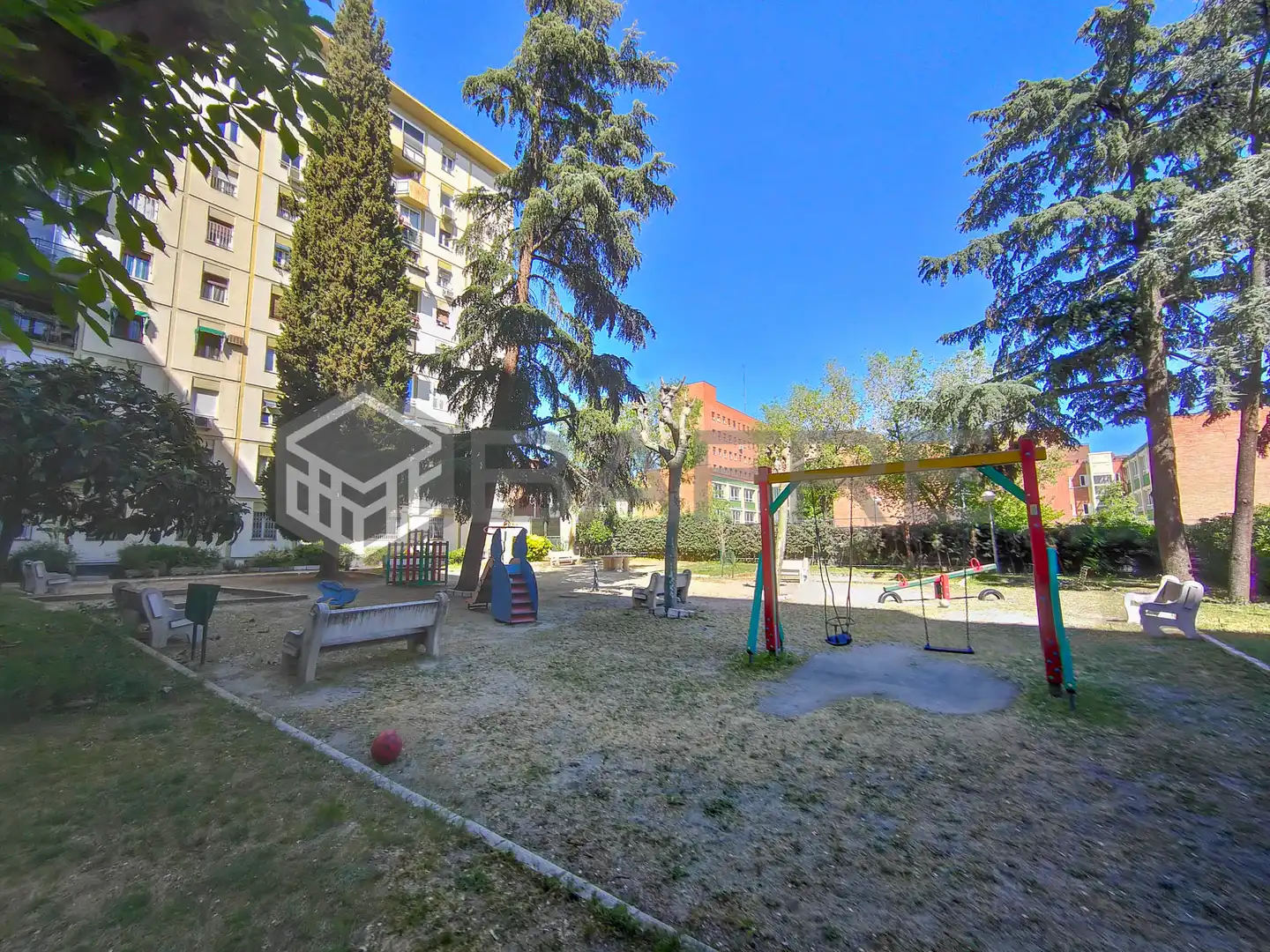 Flat for rent in Calle Doctor Esquerdo, Estrella