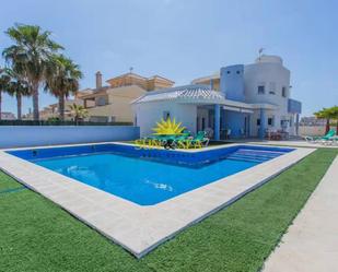 Piscina de Casa o xalet de lloguer en La Manga del Mar Menor amb Aire condicionat, Calefacció i Terrassa
