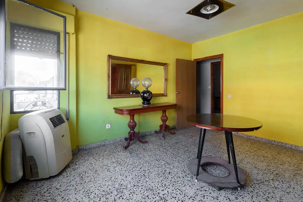 Piso en venta en Mengíbar con Balcón