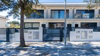Exterior view of Single-family semi-detached for sale in Cambrils  with Air Conditioner, Terrace and Swimming Pool