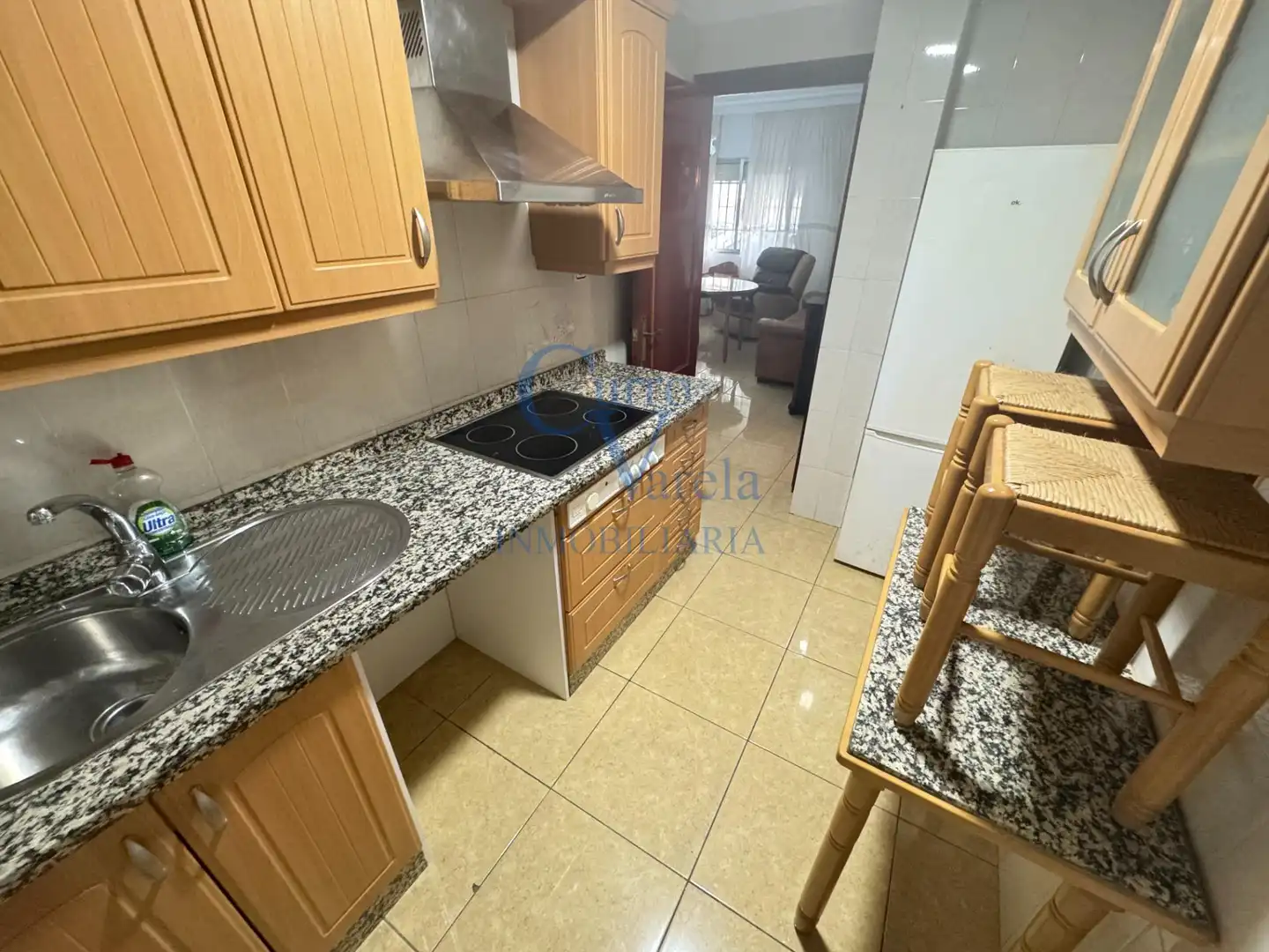 Kitchen of Flat for sale in Dos Hermanas  with Air Conditioner