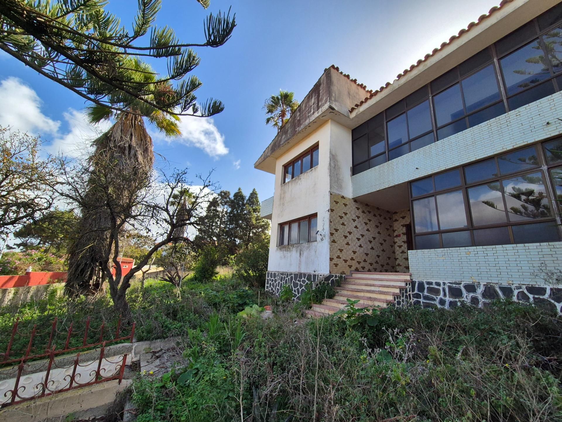 Vista exterior de Casa o xalet en venda en Santa Brígida amb Jardí privat, Terrassa i Traster