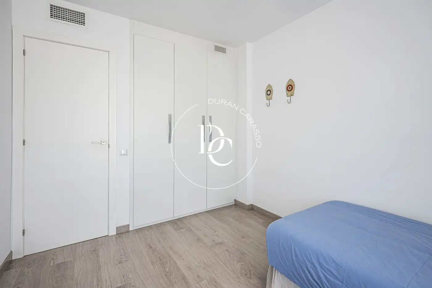 Schlafzimmer von Maisonette zum Verkauf in Sitges mit Klimaanlage, Heizung und Privatgarten