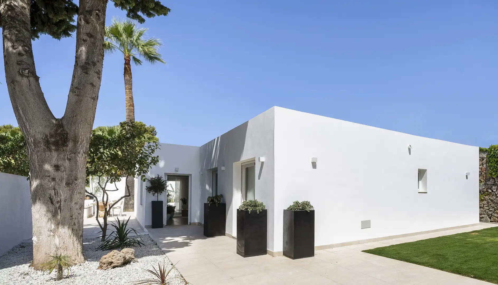 Vista exterior de Casa o chalet en venta en Marbella con Aire acondicionado, Jardín privado y Terraza